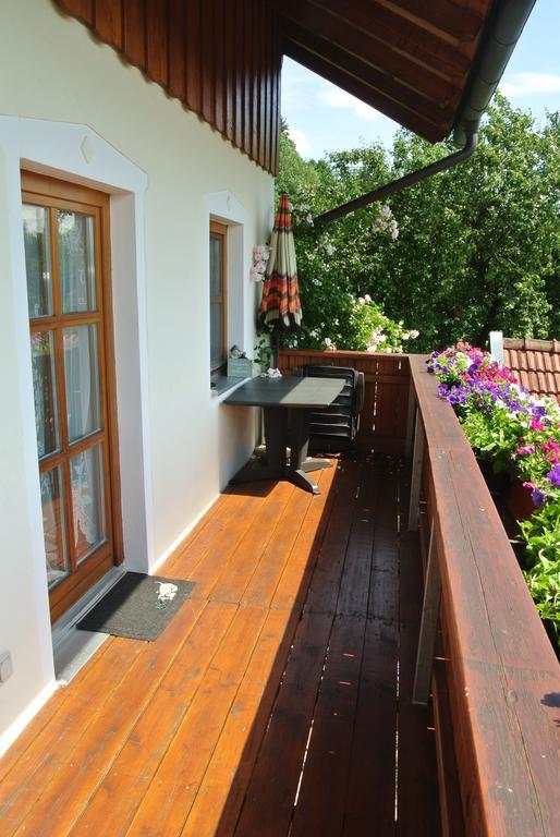 Haus Am Waldrand - Ferienwohnung Augustin Grafenau  Eksteriør billede